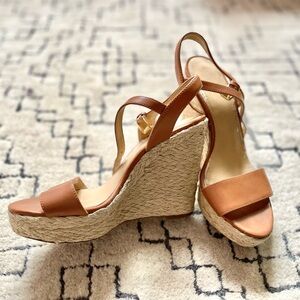 MICHAEL Michael Kors Jill Wedge - size 6M
